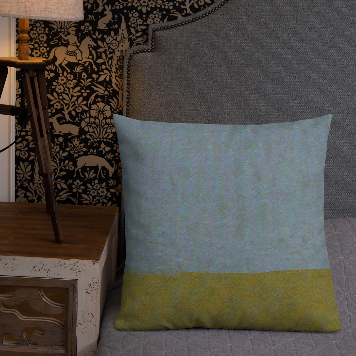 Meadown Premium Pillow